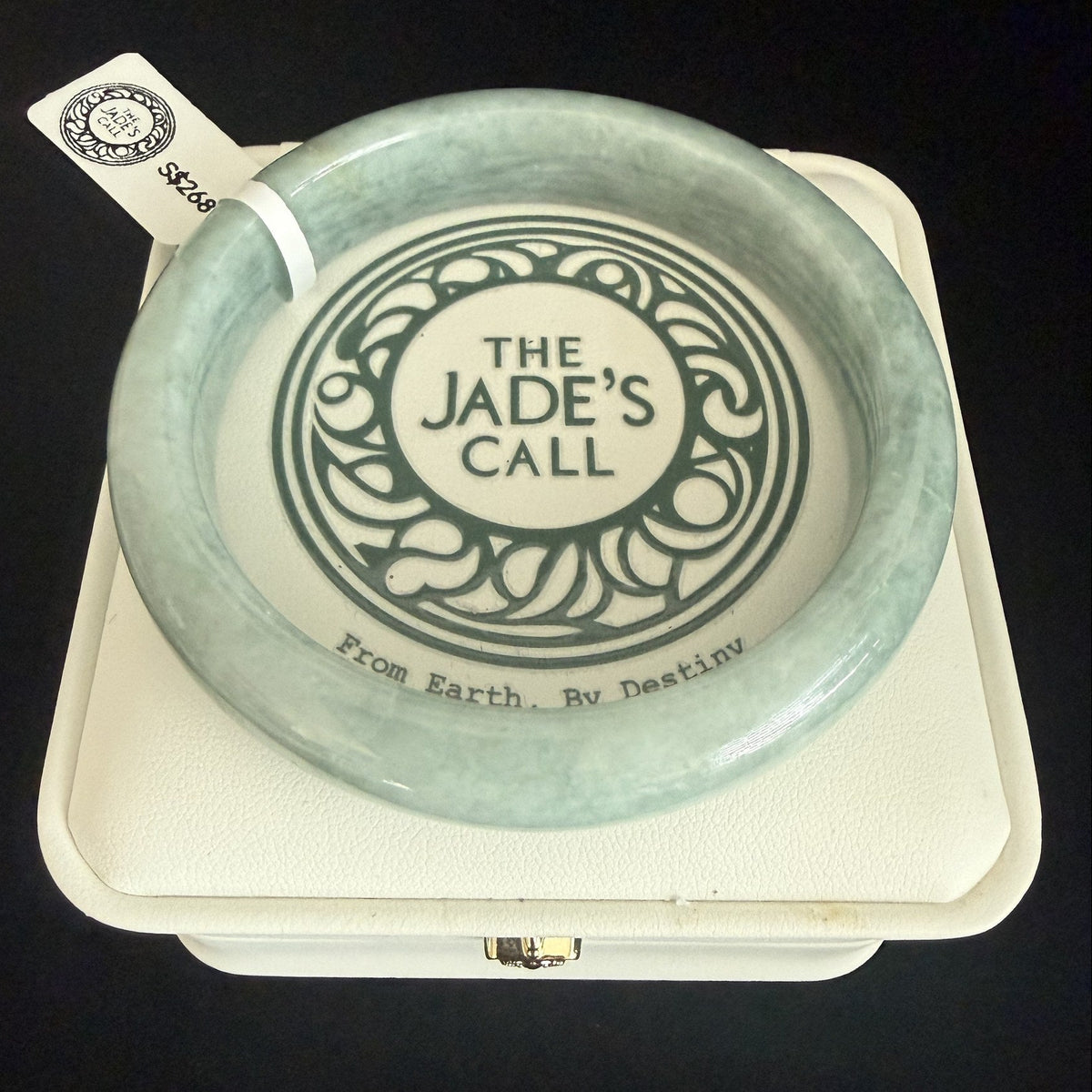 542. Soft mint green round jade bangle