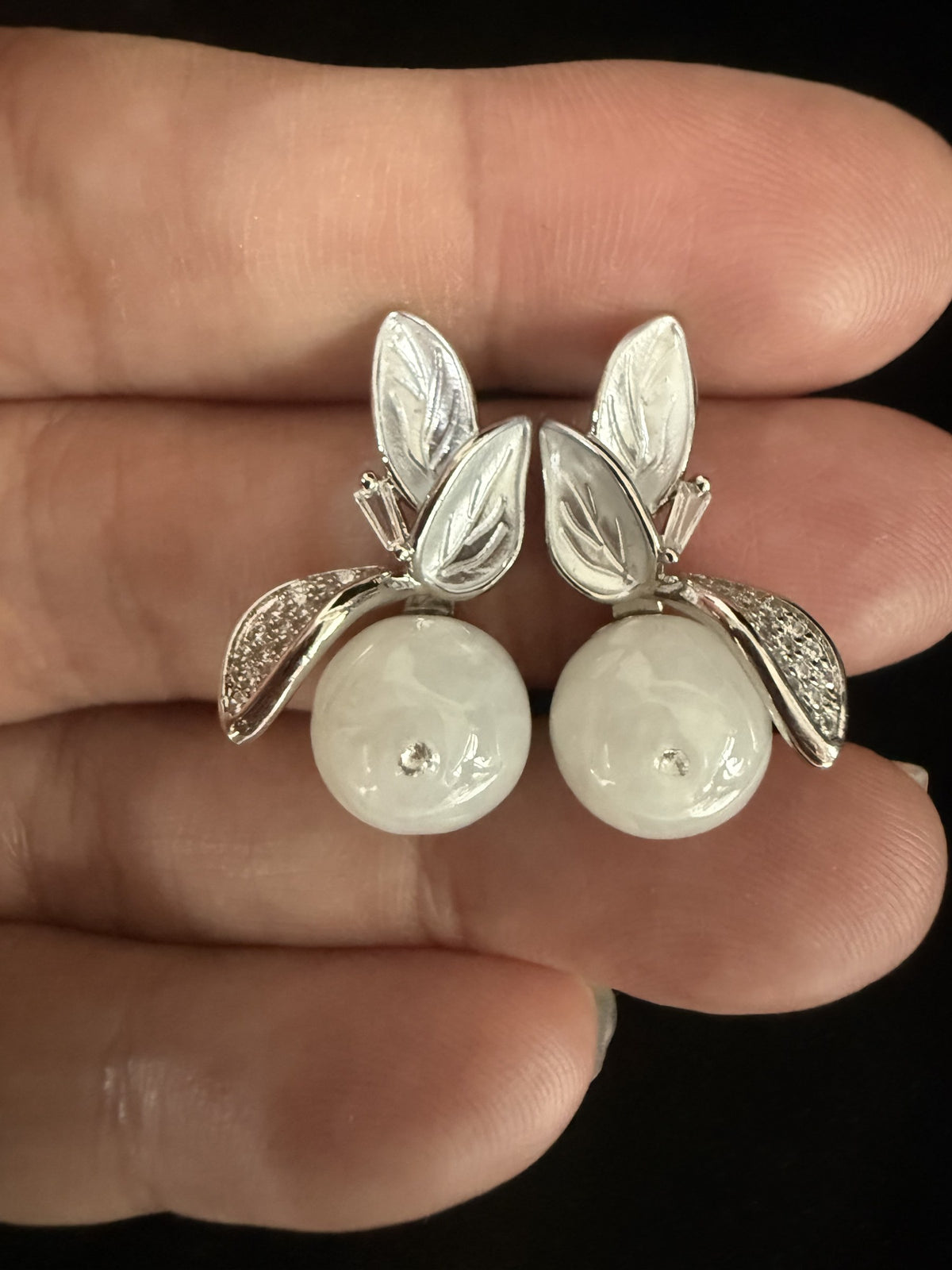 Leaf stud round bead Jade Earring
