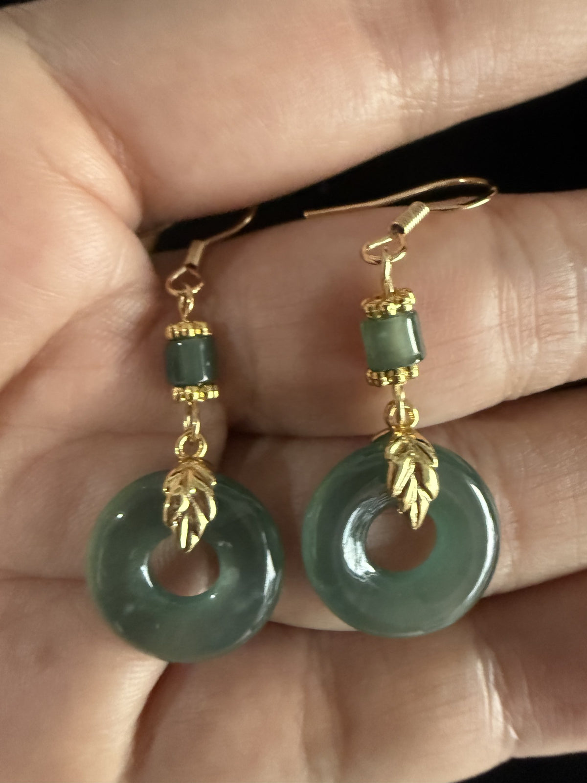 Dangling dark green safety button Jade Earring