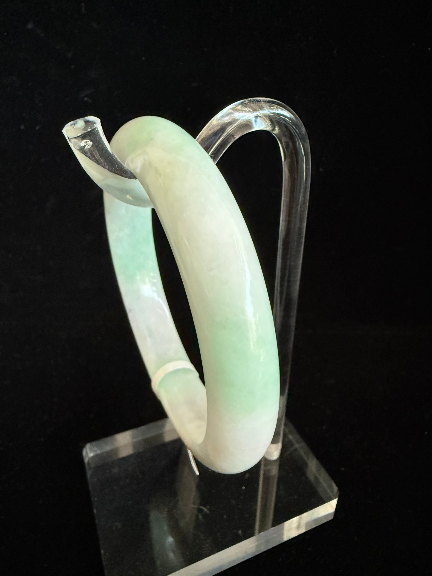 384. Green & Lavender tint Jadeite Bangle