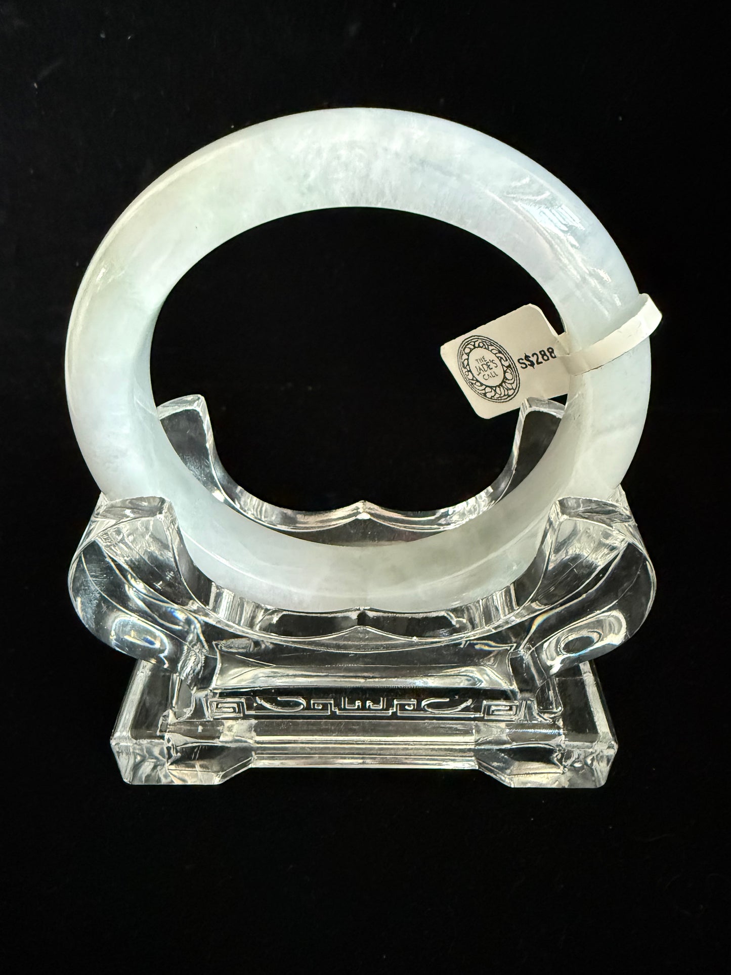 385. Faint Lavender Jadeite Bangle