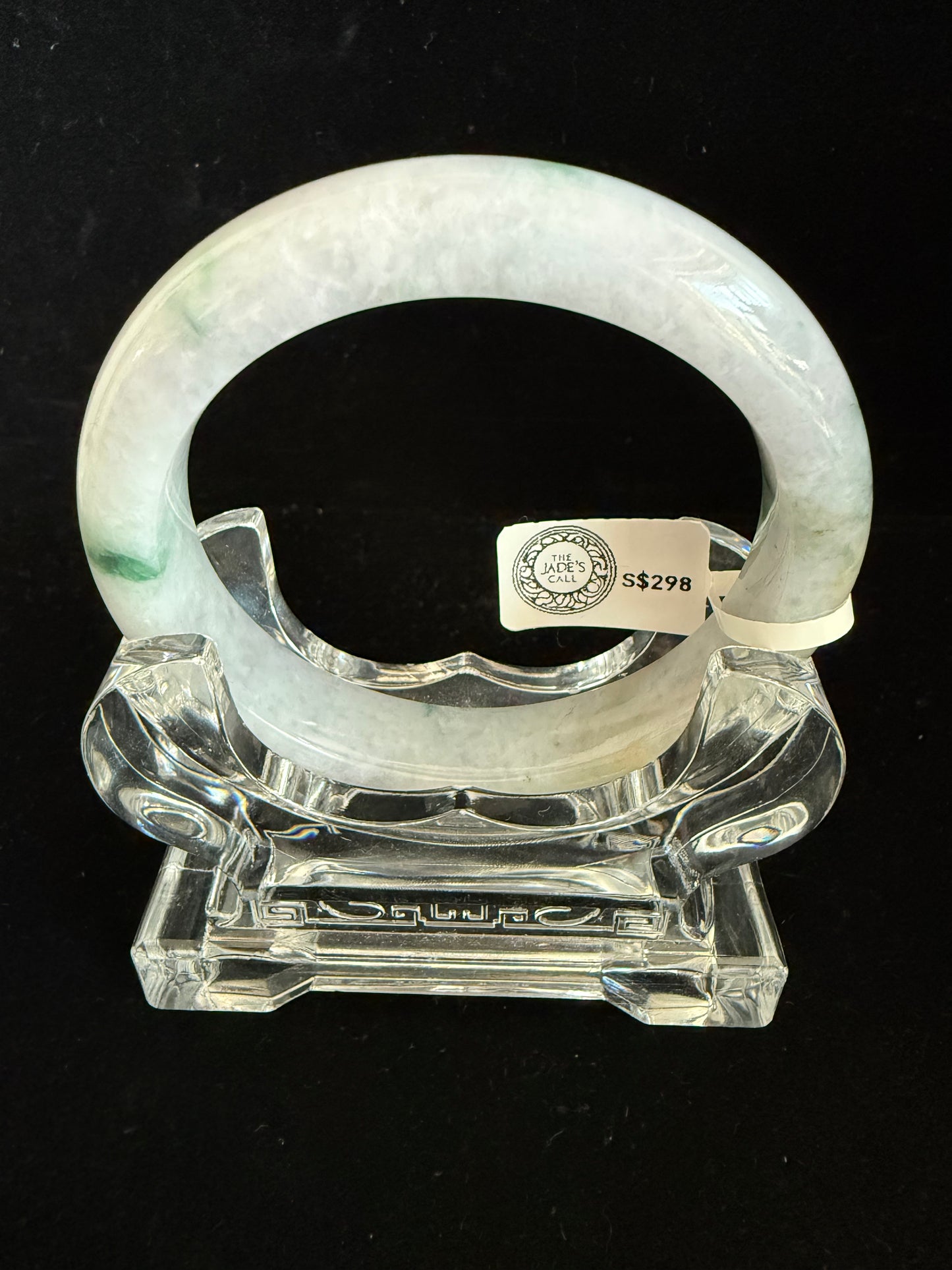 388. Light purplish Jadeite  bangle