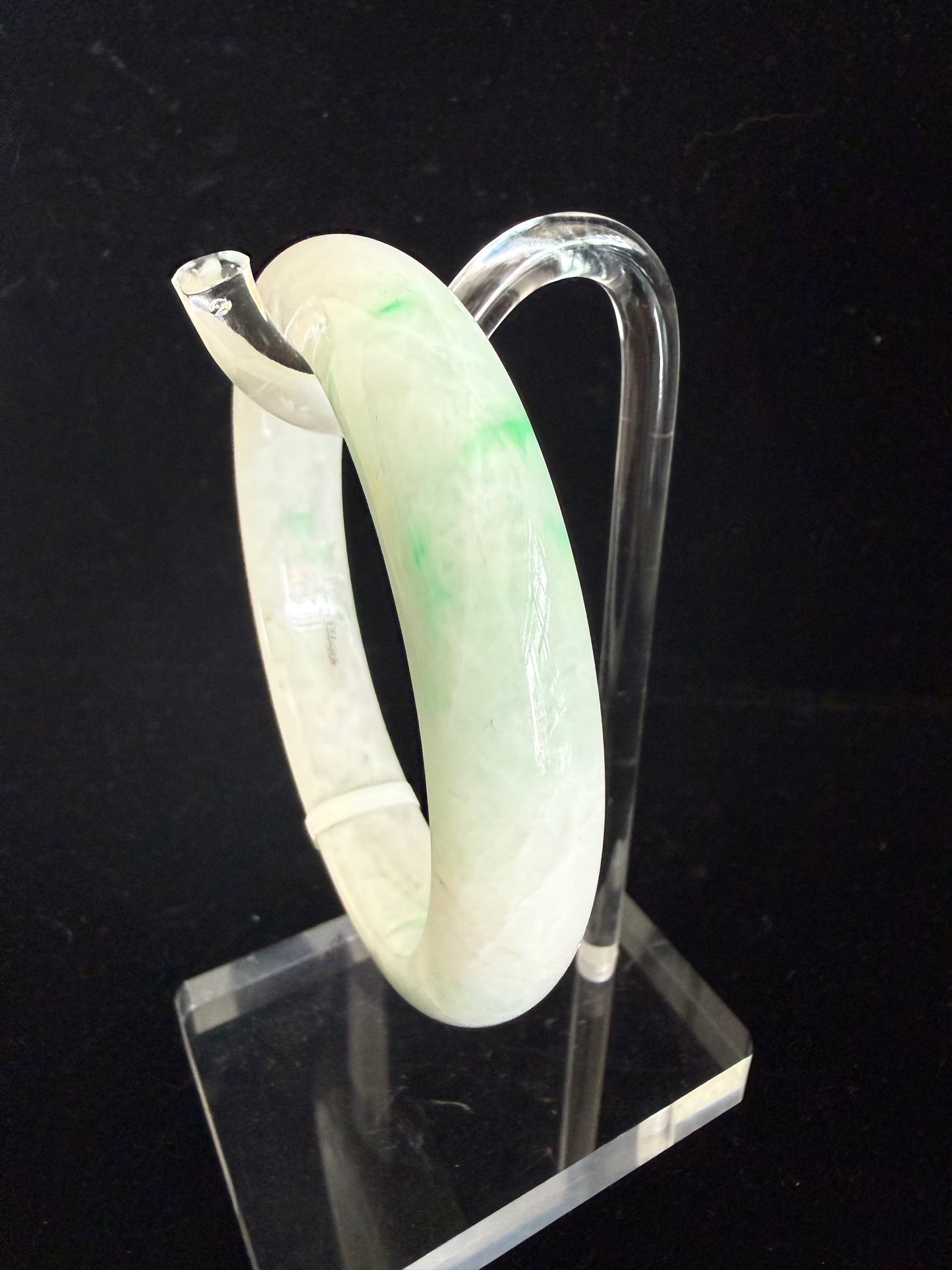 459. White with Soft Green Accents Jade Bangle