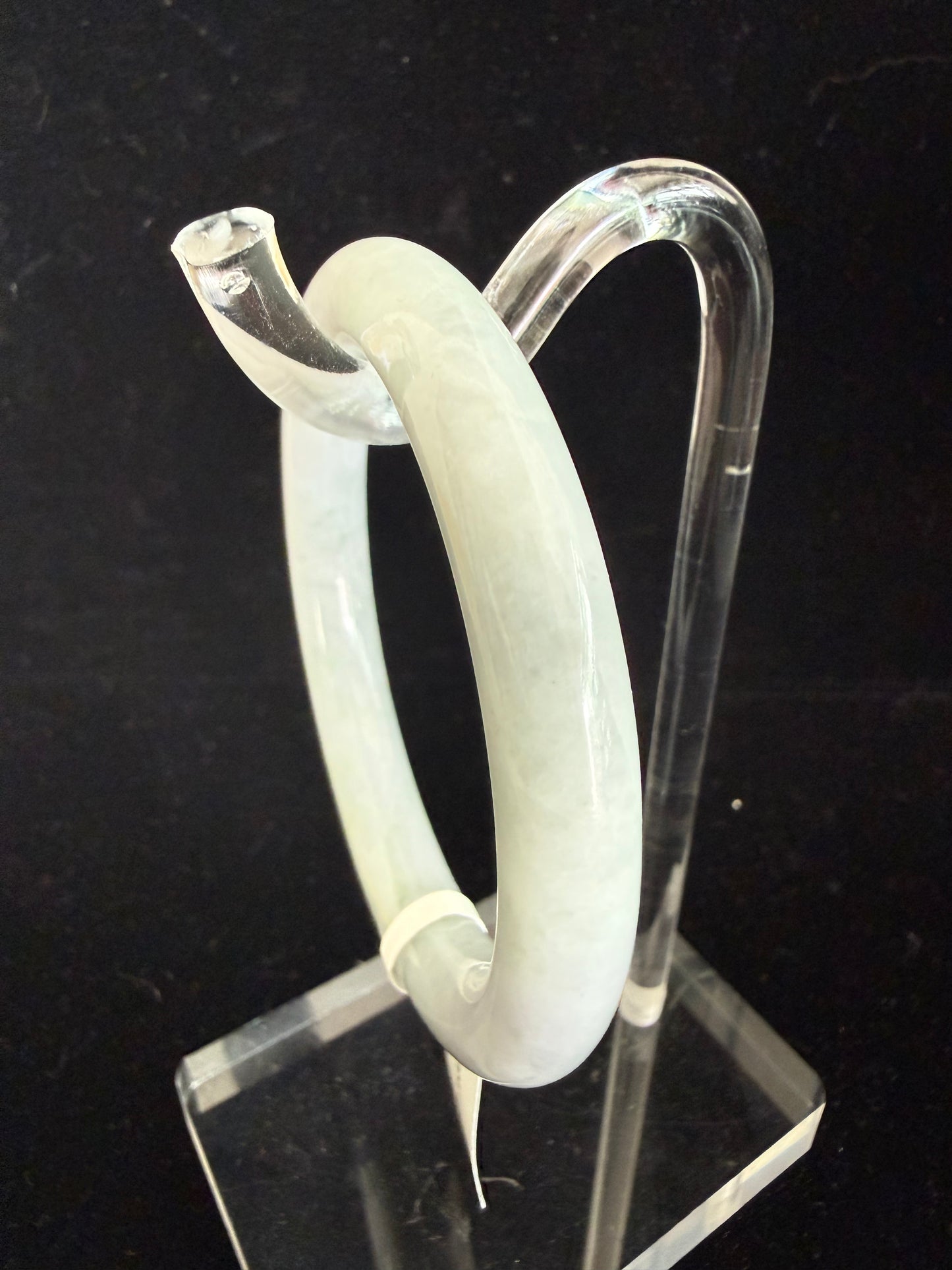 461. Light purplish traditional round Jade Bangle
