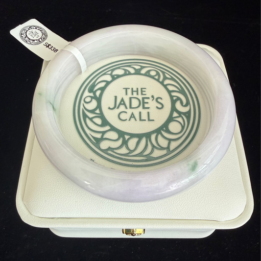 486. White  with Green SpecklesJade Bangle