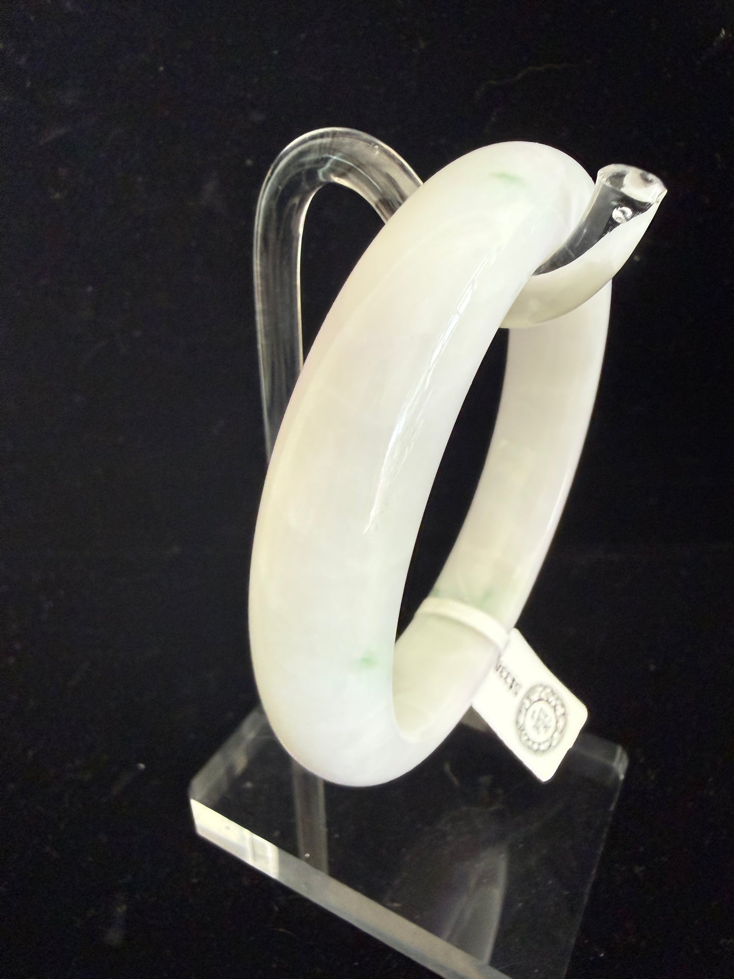486. White  with Green SpecklesJade Bangle