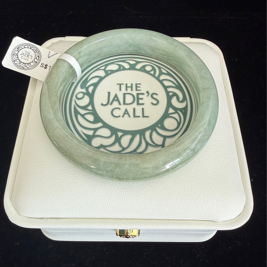 462. Pale Sage Green Jade Bangle
