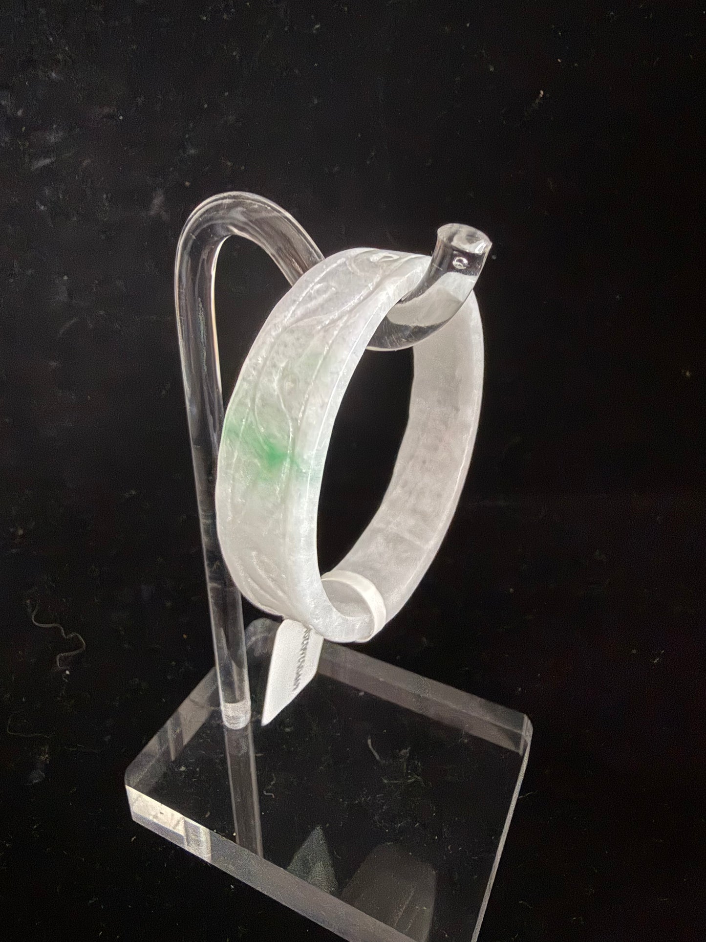 546 Small box band profile jade bangle