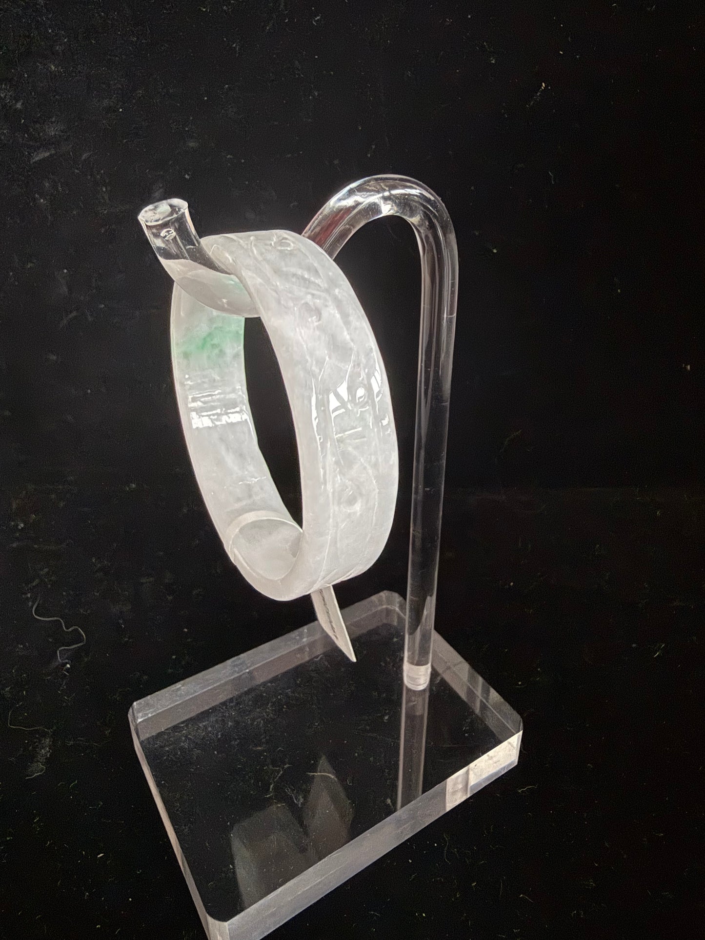 546 Small box band profile jade bangle