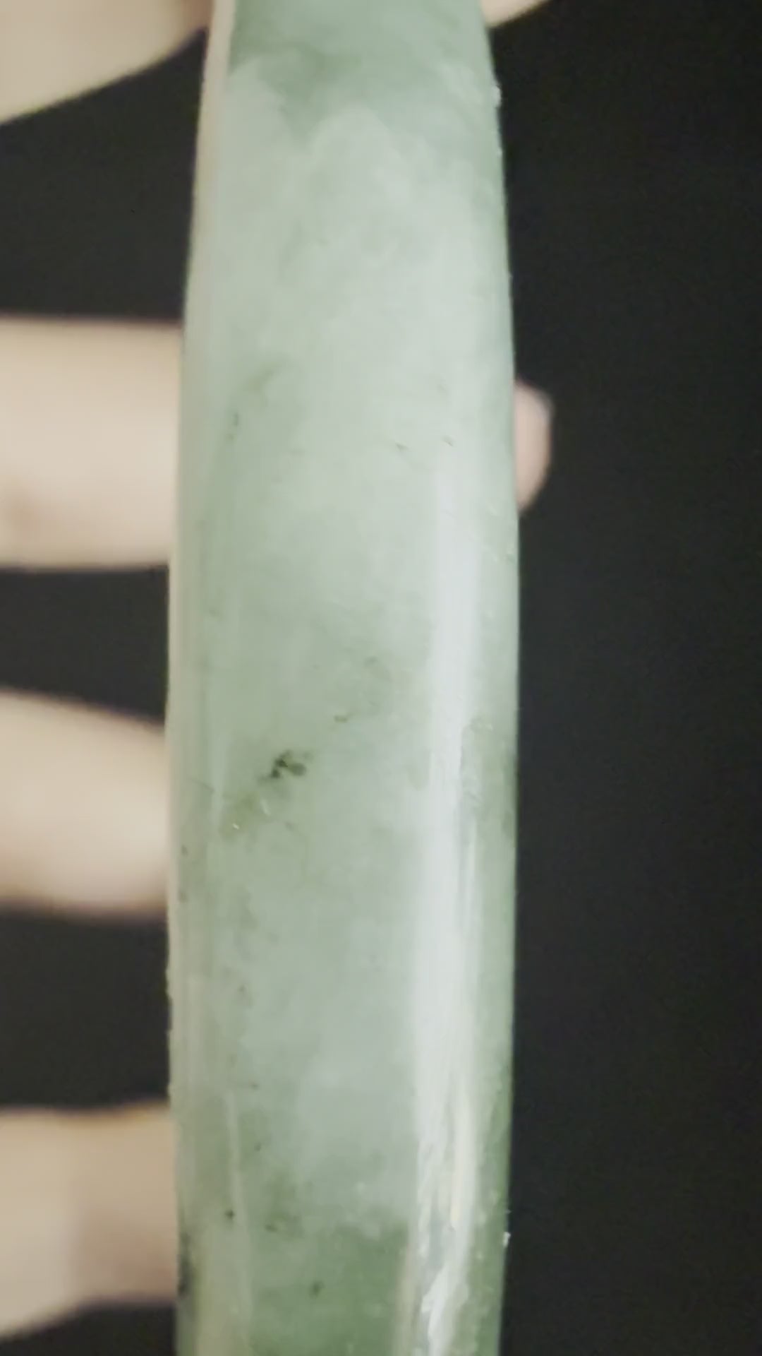 520. Grey-green mottled thin jade bangle video
