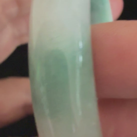 502. White with blue-green clouds jade bangle video