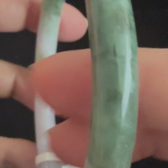 477. Lavender and deep green thin jade bangle video